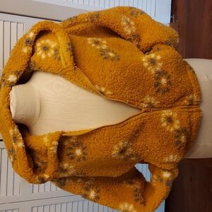 Wild Rose yellow with flowers zip up hooded Sherpa jacket sweater. Size S
